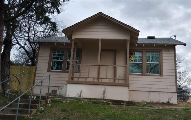 Building Photo - 1208 E Magnolia Ave