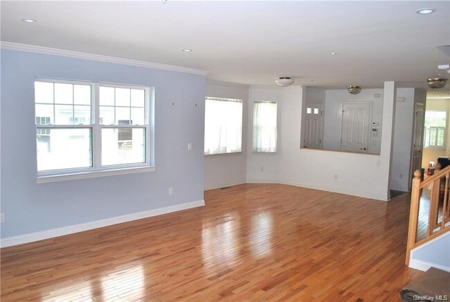 Photo - 16 Winding Ridge Rd