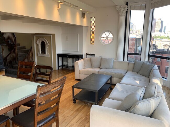 117 Beacon St Unit 4
