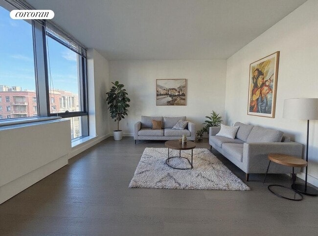 Building Photo - 250 N 10th St Rental