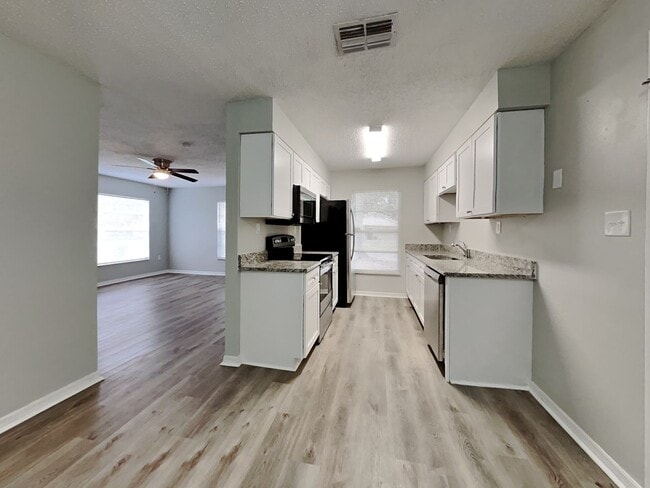 Photo - Beautifully Renovated 3 Bed 2 Bath Home with Garage in Tampa, FL