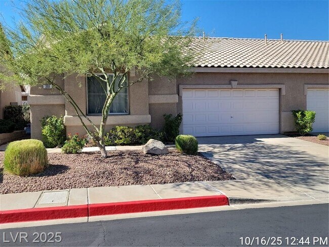 Building Photo - Gorgeous Henderson Patiohome!!!