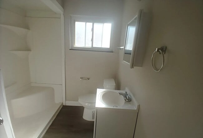 Photo - Charming 3 Bedroom Bungalow