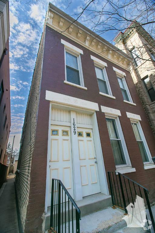 Building Photo - 1629 W Huron St Unit 1R Rental