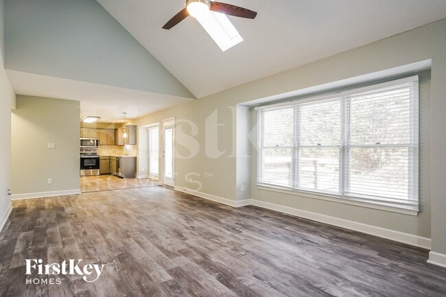 Photo - 3622 Two Oaks Dr