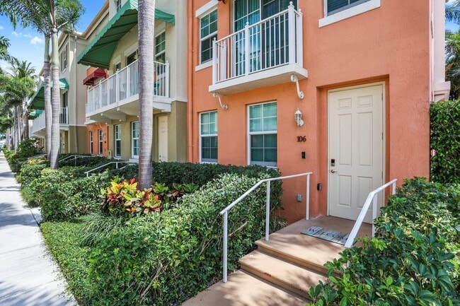 Photo - 106 Moorings Dr