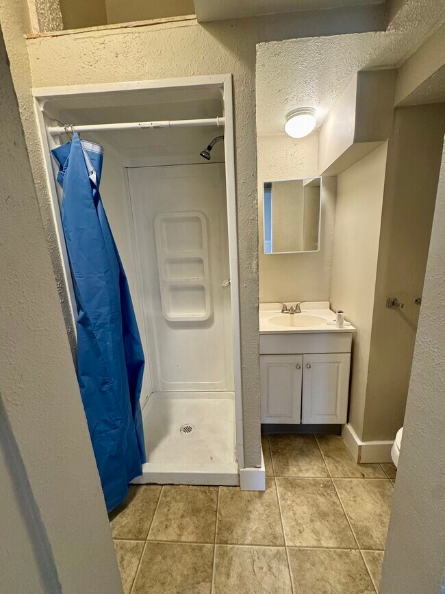 Photo - 737 17th St Unidad 1