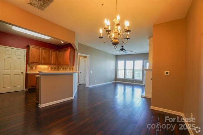 Building Photo - 14746 Via Sorrento Dr Rental