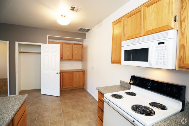 2BR, 2BA-Kitchen