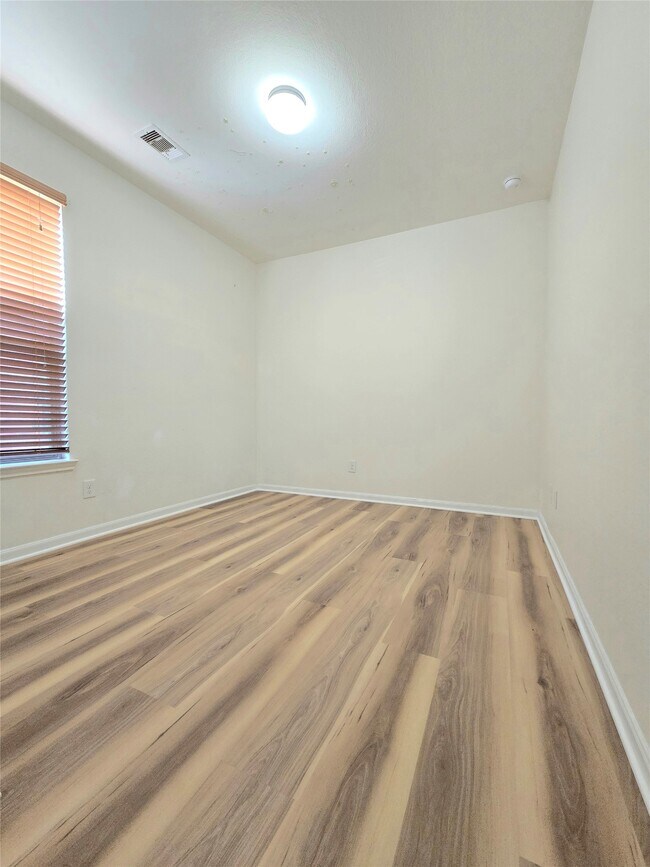 Photo - 22526 Belmont Cove Ln