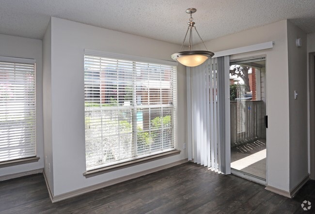 2Bd/2Bath