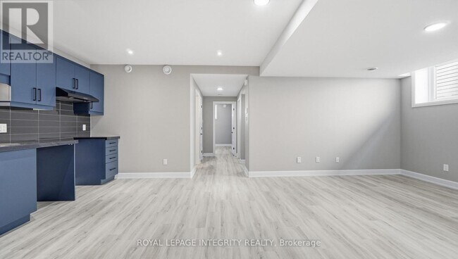 Photo - 1232 Montblanc Cres