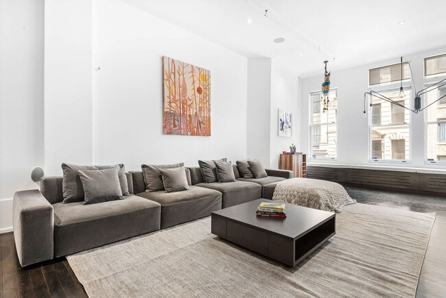 Photo - 20 E 17th St Unidad SI ID1256826P