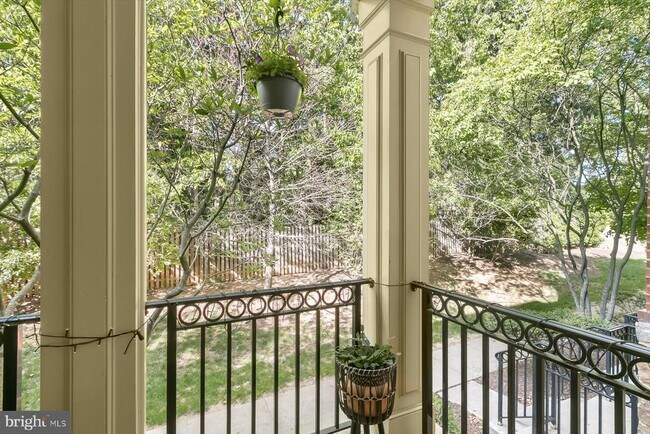 Photo - 7207 Phelps Hill Ct