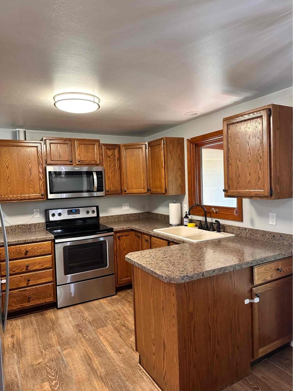 Photo - 712 25th Ave NE