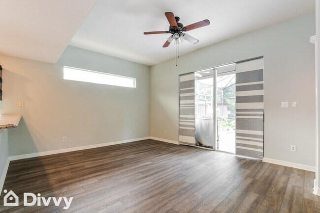 Photo - 2806 Strand Loop Ct