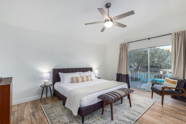 2542 E Lynwood St Unit SI ID1558645P