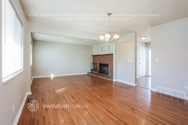 Photo - 920 S Waco Way