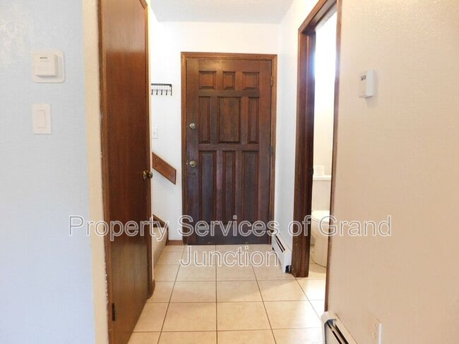 Photo - 2422 1/2 Hidden Valley Drive Unit B