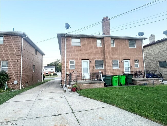 20209 Lakeshore Blvd