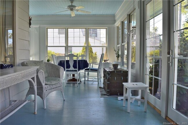 Photo - 33 Grove Ave