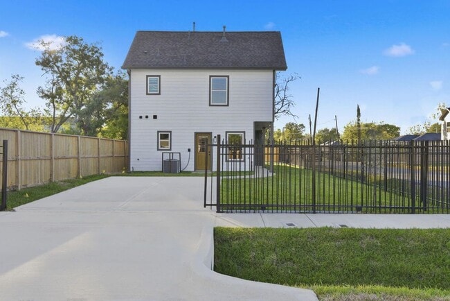 Photo - 6417 Eastland St Unidad A