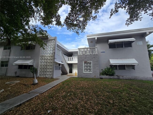 Photo - 16890 NE 21st Ave Condo Unit 3