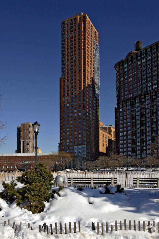 Tribeca Pointe