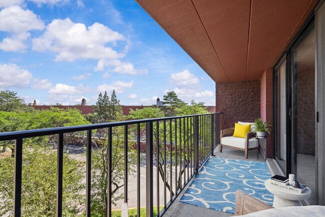 Photo - Solaire Senior Living