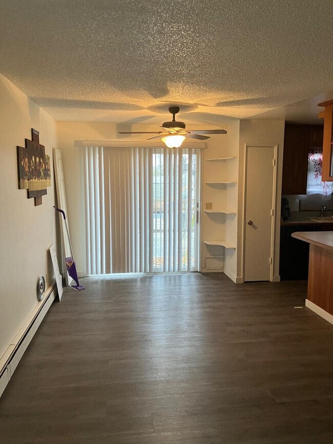 Photo - 521 Tyee Cir Unidad A