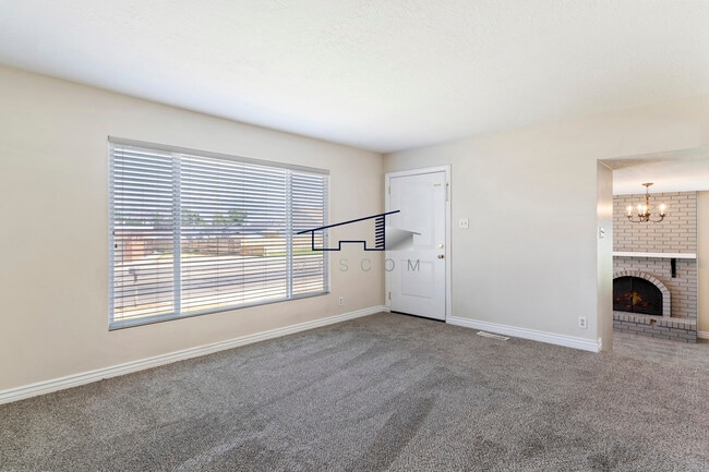 Photo - 167 E 4700 S