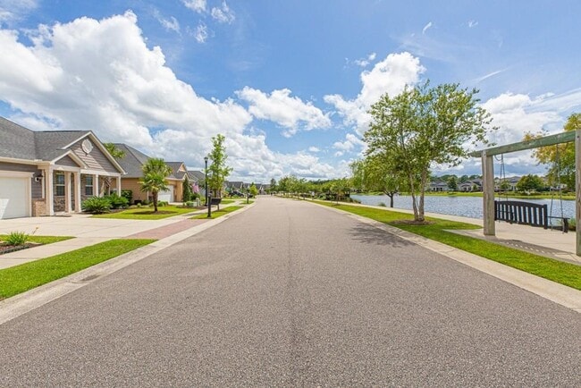 Photo - 1749 Paddington St