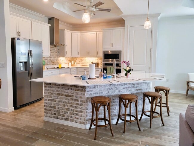 Photo - 5909 Berwick Ln