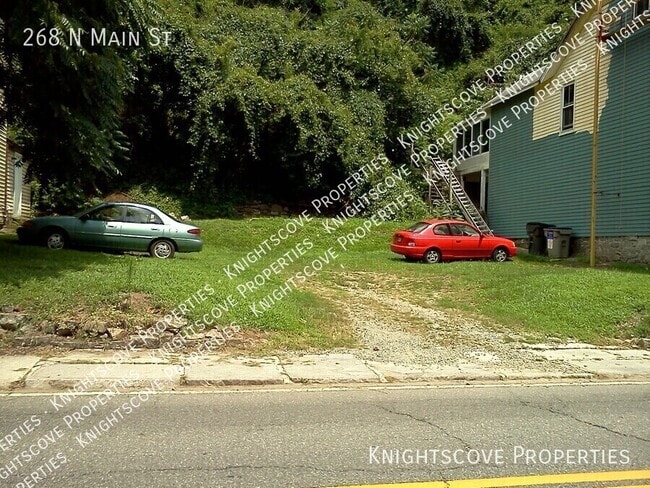 Photo - 268 N Main St