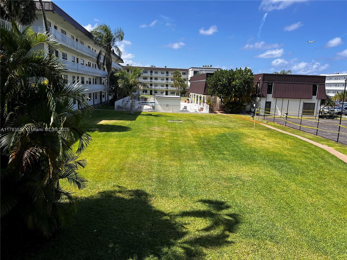Photo - 500 NE 2nd St Condo Unit 324