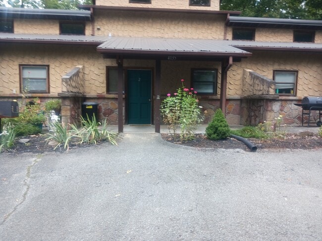 Photo - 4135 Dollys Dr