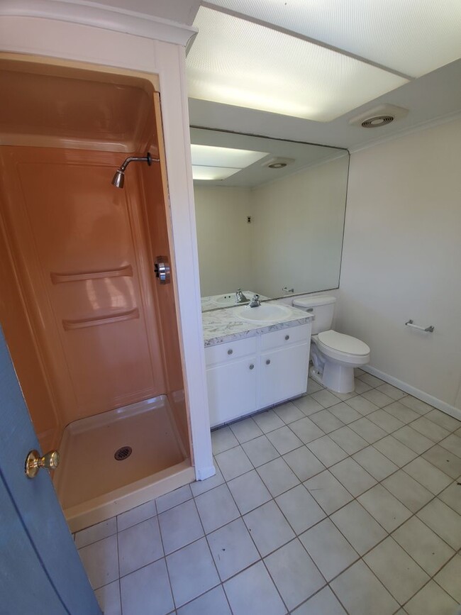 6051 Satterwhite
