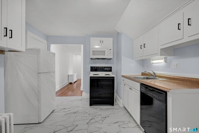 78 Lancaster Rd Unit 3