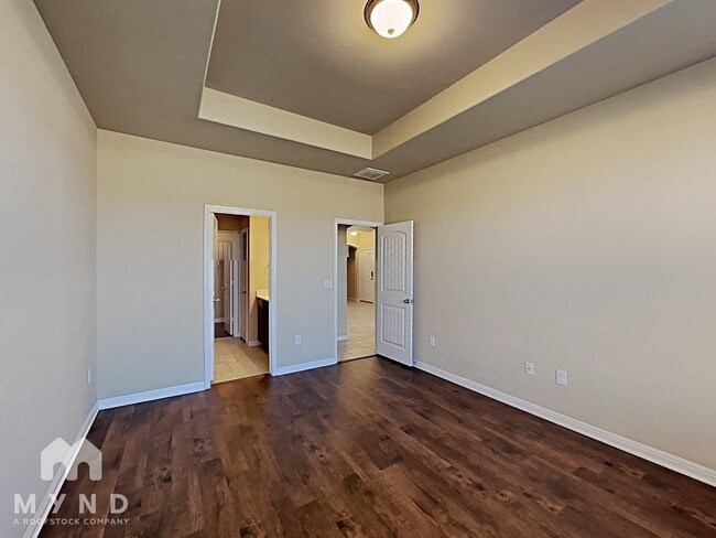 Photo - 429 Epiphany Ln