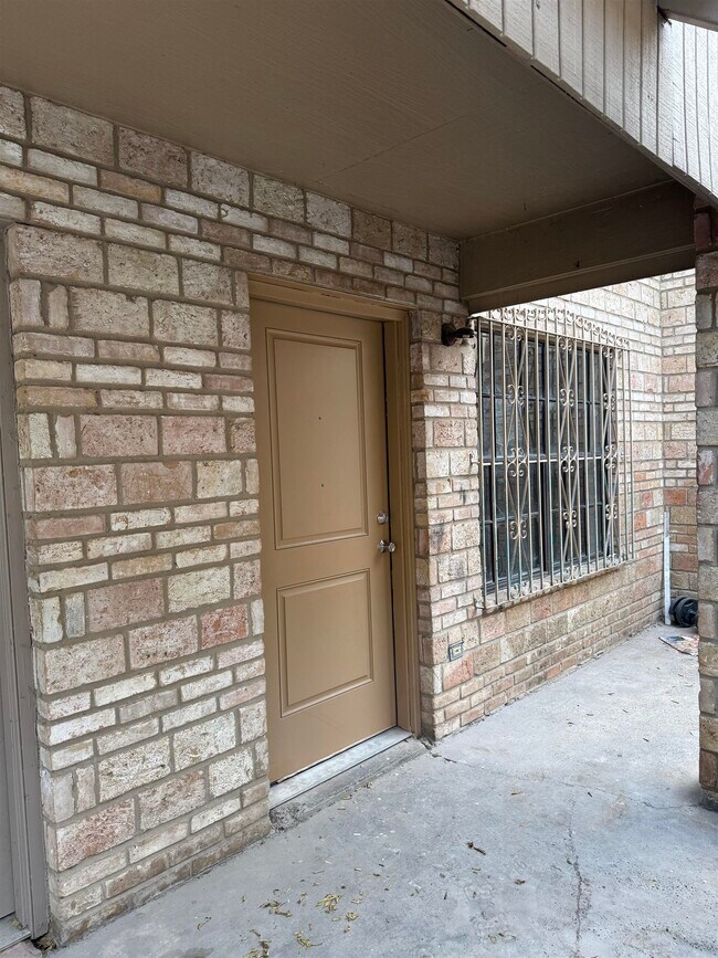 Photo - 2807 Garfield St