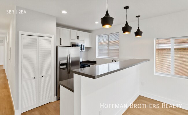 Photo - 4539 St Charles Pl Unidad A