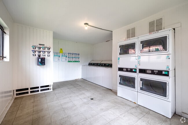 Laundry Room - Tara Hall