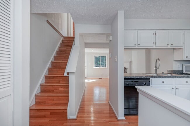 Photo - 1638 10th St S