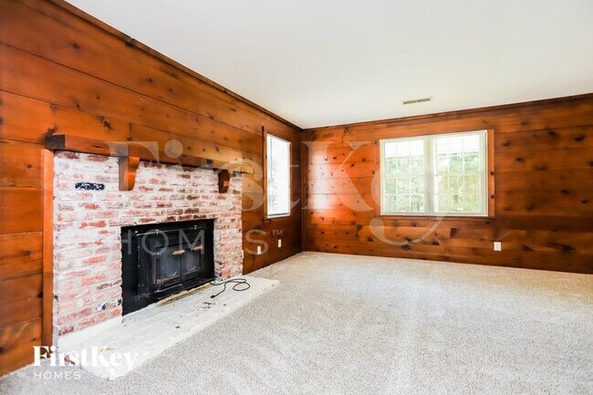 Photo - 6580 Short Rd