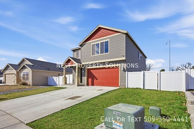 Photo - 1111 Hilltop Ave NE