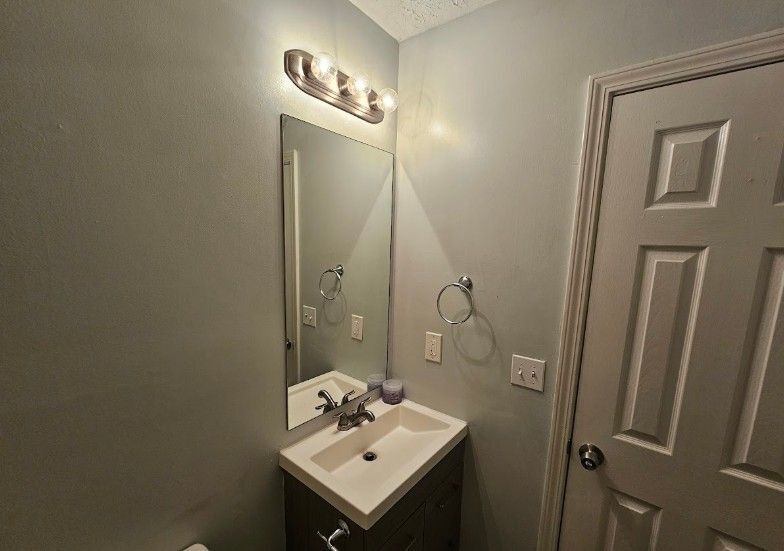 Photo - 500 Mica Trc