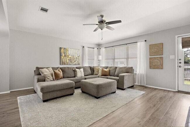 Photo - 1202 Highland Dr