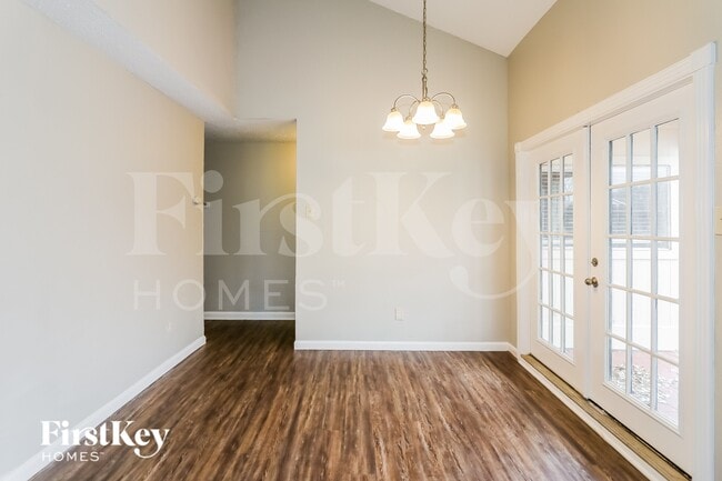 Photo - 10810 Lakewood Oaks Dr