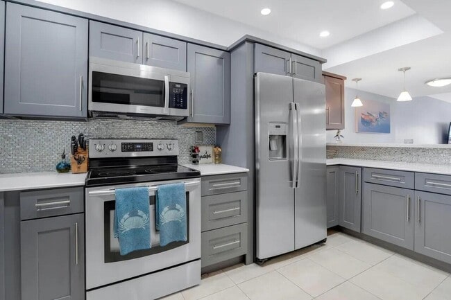 Photo - 1839 SE 4th St