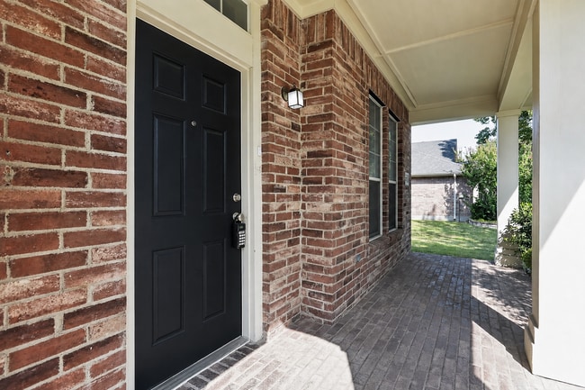 217 Pinewood Trl